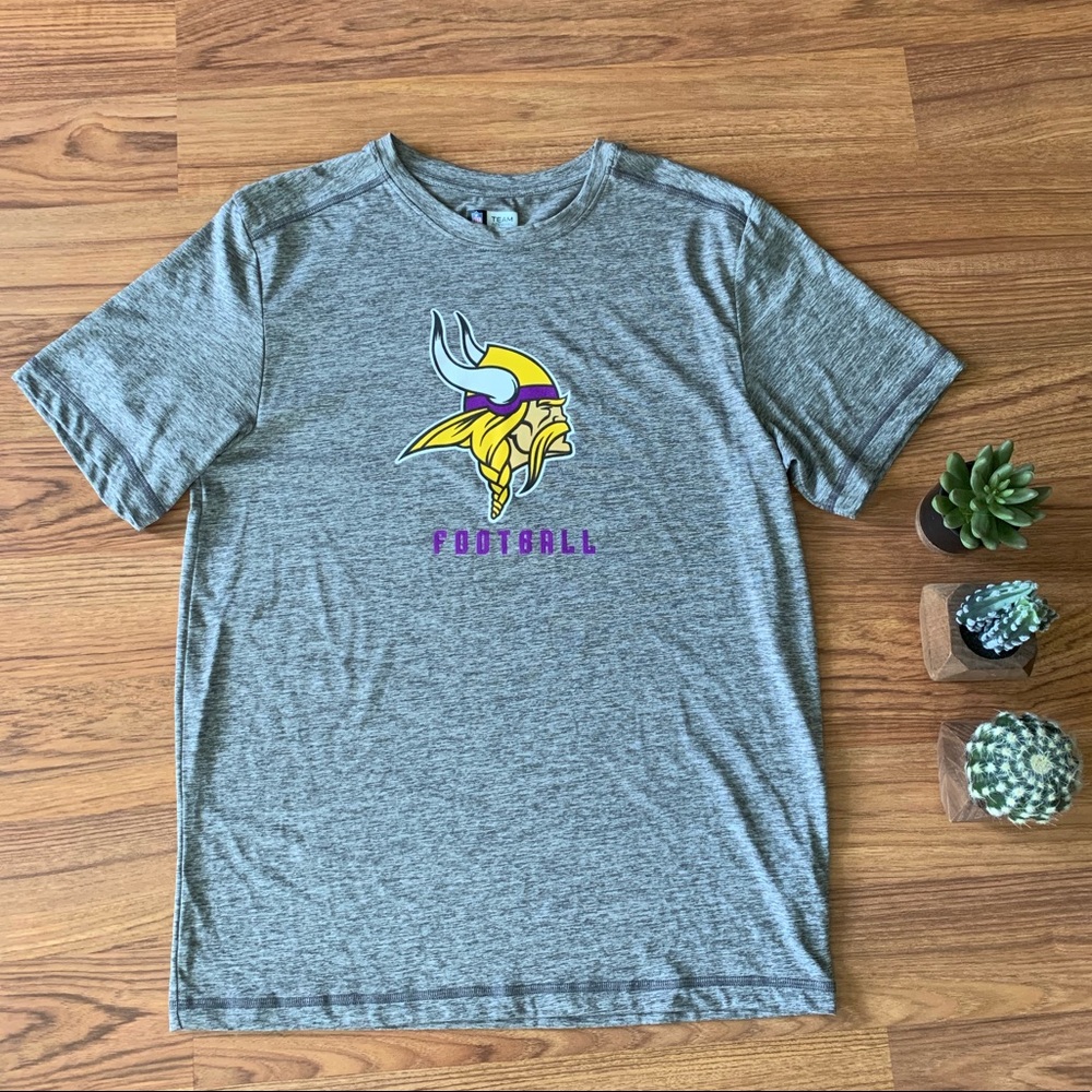 NWOT Minesota Vikings t shirt / Sz M / NFL
